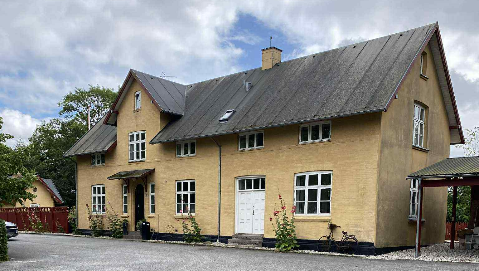Uggelhuse Station Bed & Breakfast